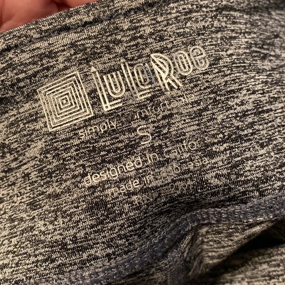Lularoe Workout Capri Leggings - Picture 4 of 4